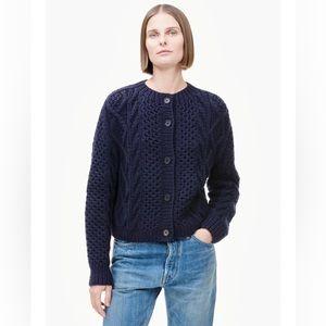Signatures by northern isles petite navy cardigan